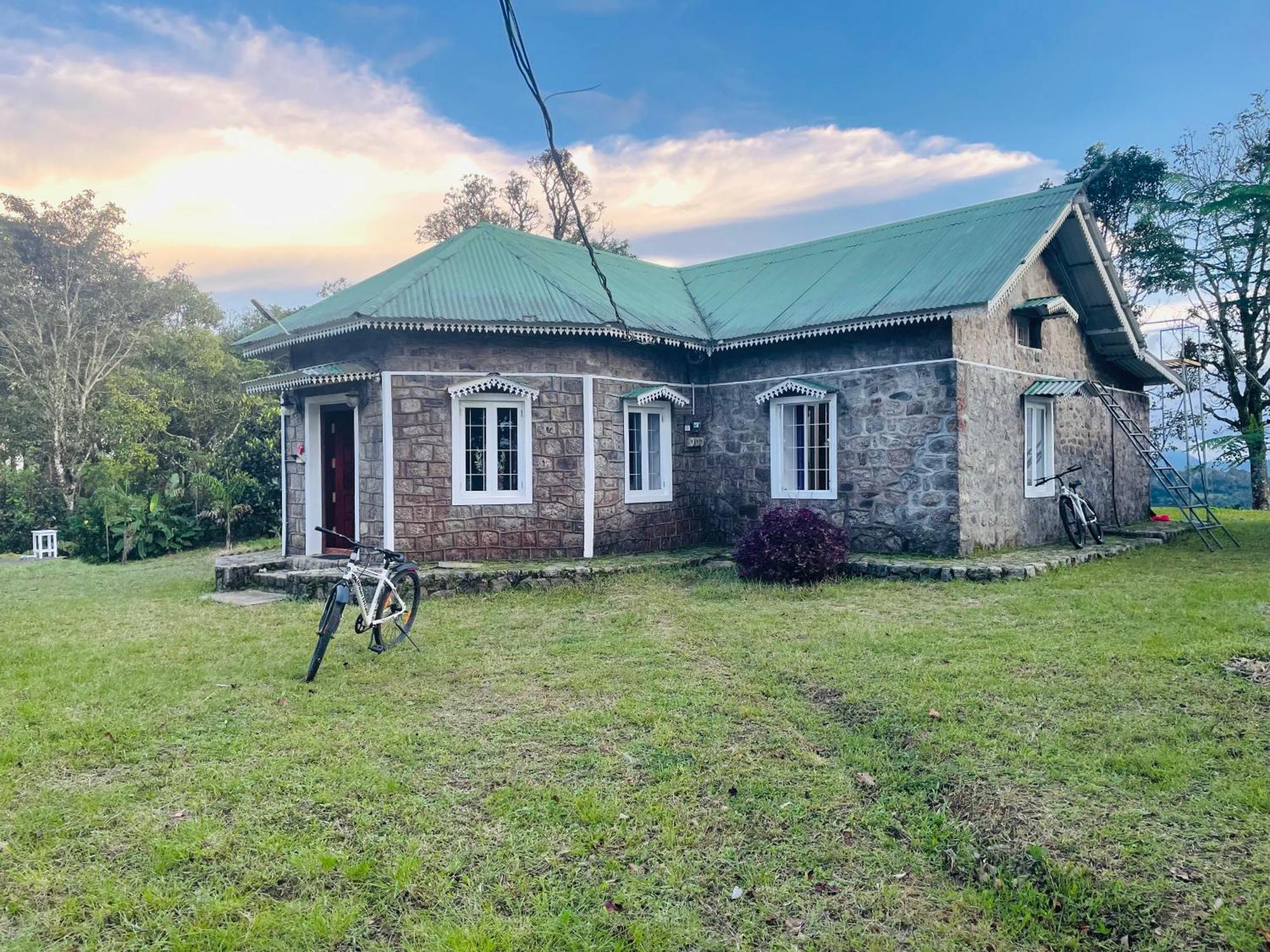 Thottom Stays Private Bungalow Munnar Eksteriør billede