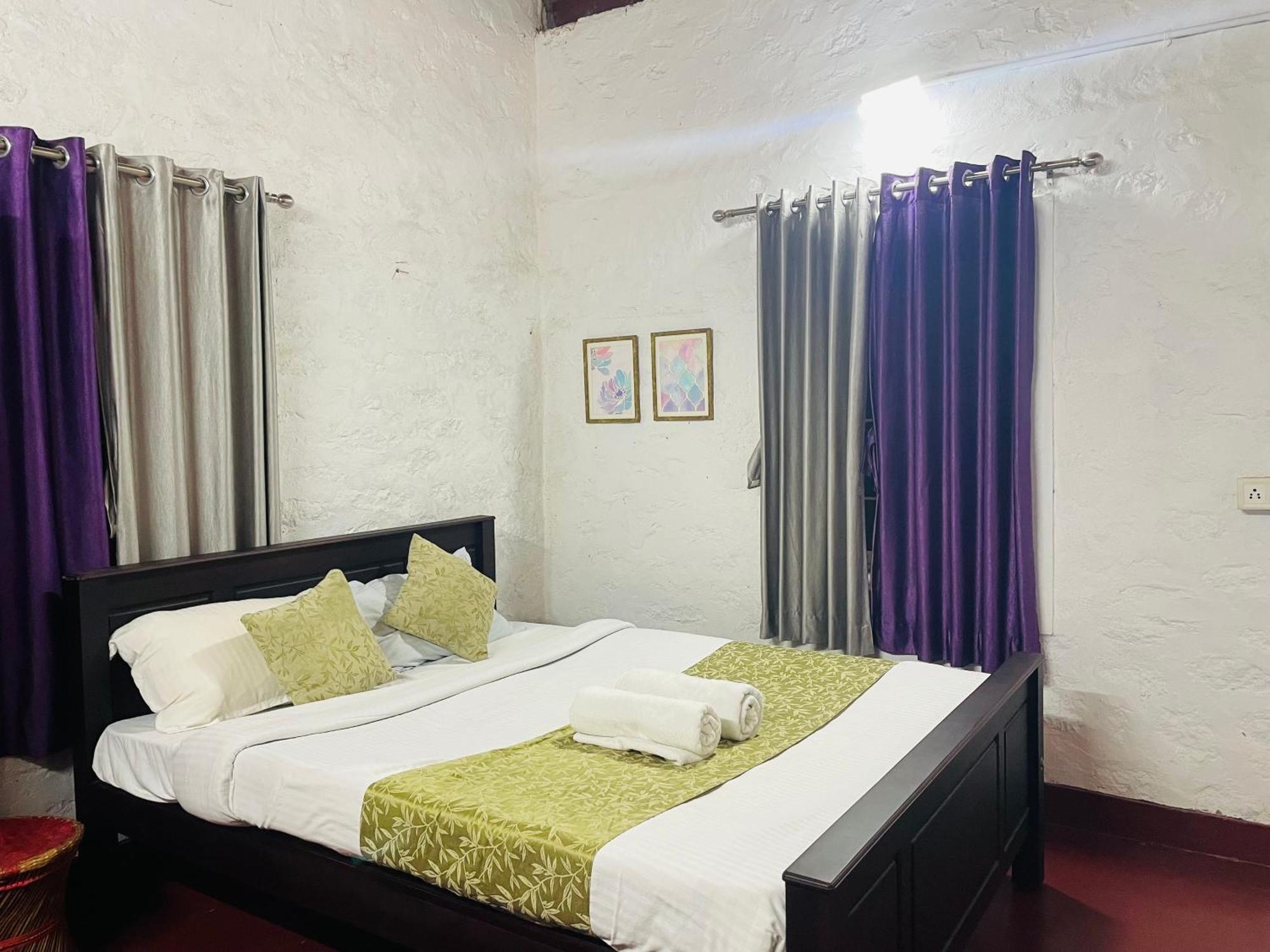 Thottom Stays Private Bungalow Munnar Eksteriør billede