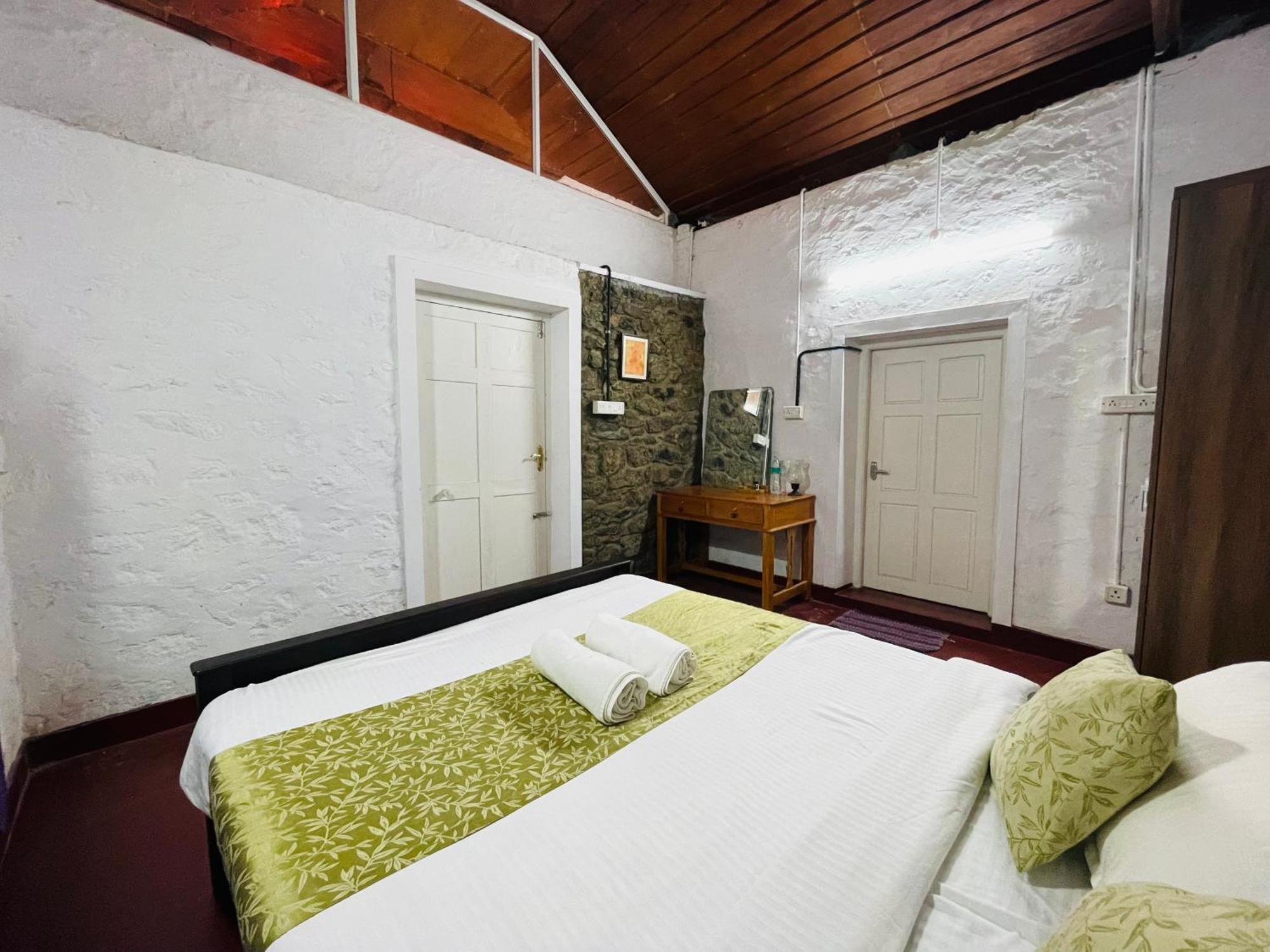 Thottom Stays Private Bungalow Munnar Eksteriør billede